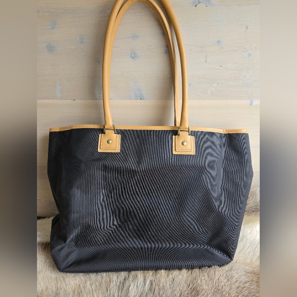 Hartmann Canvas And Leather Zippered Tote - Picture 5 of 11